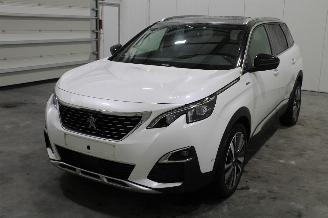 skadebil auto Peugeot 5008  2020/6