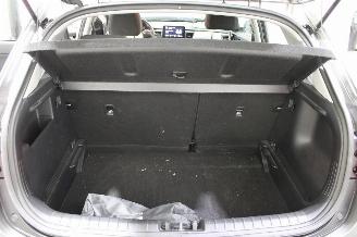 Kia Stonic  picture 19