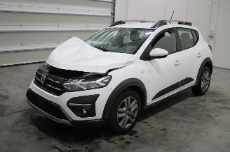 krockskadad bil auto Dacia Sandero  2022/8