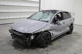Vrakbiler auto Volkswagen Golf  2024/1