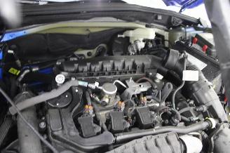 Peugeot 208  picture 16