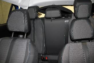 Peugeot 208  picture 14