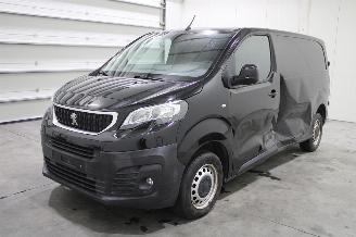 Damaged car Peugeot Expert  2016/12