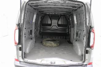 Volkswagen Transporter  picture 17