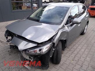 Vrakbiler auto BMW 2-serie 2 serie Active Tourer (U06), MPV, 2021 218i 1.5 TwinPower Turbo 12V 2024/6