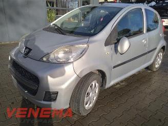 Vrakbiler auto Peugeot 107 107, Hatchback, 2005 / 2014 1.0 12V 2011/0