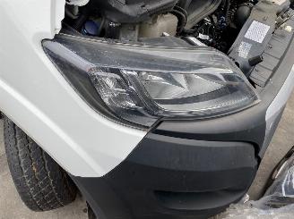 Peugeot Boxer (U9) Van 2006 2.0 BlueHDi 160 Bestel  Diesel 1.997cc 120kW picture 4