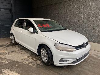 Salvage car Volkswagen Golf Golf VII (AUA) Hatchback 2012 / 2019 1.0 TSI 12V Hatchback  Benzine 999cc 81kW (110pk) FWD 2017/7