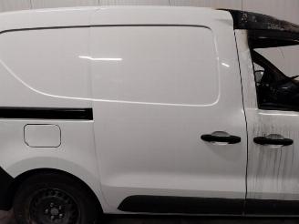rozbiórka samochody osobowe Renault Express Express, Van, 2021 1.5 dCi 75 2021/6