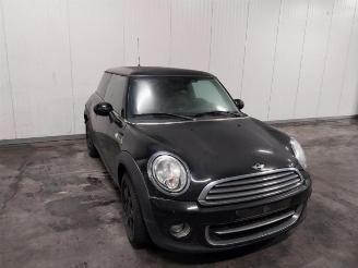 Coche siniestrado Mini Cooper Mini (R56), Hatchback, 2006 / 2013 1.6 Cooper D 16V 2013/8