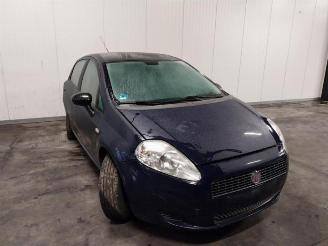 Sloopauto Fiat Punto Punto Evo (199), Hatchback, 2009 / 2012 1.2 Euro 4 2009/3
