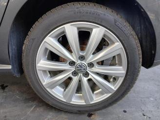 Volkswagen Polo Polo V (6R), Hatchback, 2009 / 2017 1.2 12V picture 26