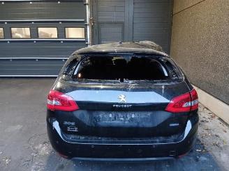 Peugeot 308 308 SW (L4/L9/LC/LJ/LR), Combi 5-drs, 2014 / 2021 1.2 12V e-THP PureTech 110 picture 6
