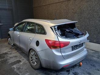 Uttjänta bilar auto Kia Cee d  2013/10