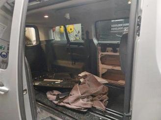 Peugeot Traveller Traveller, MPV, 2016 2.0 Blue HDi 150 16V picture 15