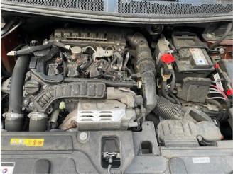 Peugeot 3008 3008 II (M4/MC/MJ/MR), MPV, 2016 1.2 12V e-THP PureTech 130 picture 19