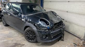 Damaged car Mini One  2019/10