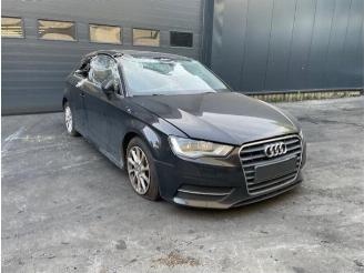 Vrakbiler auto Audi A3 A3 (8V1/8VK), Hatchback 3-drs, 2012 / 2020 1.6 TDI Ultra 16V 2014/10