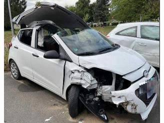 Vrakbiler auto Hyundai I-10 i10 (B5), Hatchback, 2013 / 2019 1.0 12V 2017/9