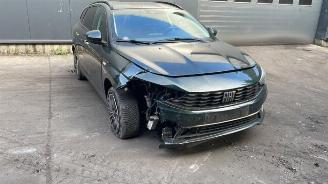 Vrakbiler auto Fiat Tipo Tipo (356W/357W), Combi, 2016 1.0 T3 12V 2021/10