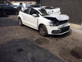 Salvage car Volkswagen Polo 1200cc 2016/1