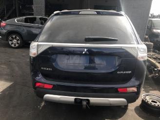 Vrakbiler auto Mitsubishi Outlander DIESEL - 2200CC - 6VIT 2015/1