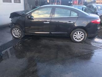 disassembly passenger cars Renault Fluence benzine-1600cc - 81kw 2011/1