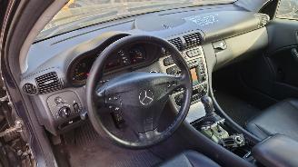 Mercedes C-klasse C220 CDI 611962 Blauw 189 onderdelen picture 13