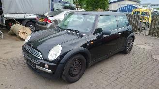 disassembly passenger cars Mini One 2003 1.6 16v W10B16A Zwart 668 onderdelen 2003/10
