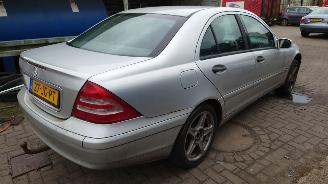 Mercedes C-klasse 2002 C180 111951 Grijs 744 onderdelen picture 5