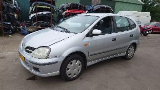 disassembly passenger cars Nissan Almera-tino 2003 1.8 16v QG18 Zilver KL0 onderdelen 2003/6