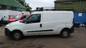 Opel Combo 2012 1.3 CDTI A13FD Wit 249 onderdelen picture 2