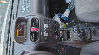 Opel Combo 2008 1.3 CDTI Z13DTJ Wit Y474 onderdelen picture 13