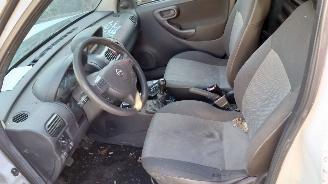 Opel Combo 2008 1.3 CDTI Z13DTJ Wit Y474 onderdelen picture 11