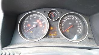 Opel Zafira B 2006 2.2 16v Z22YH Grijs Z167 onderdelen picture 17