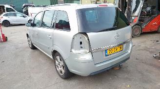 Opel Zafira B 2006 2.2 16v Z22YH Grijs Z167 onderdelen picture 3