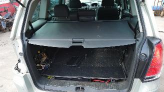 Opel Zafira B 2006 2.2 16v Z22YH Grijs Z167 onderdelen picture 12
