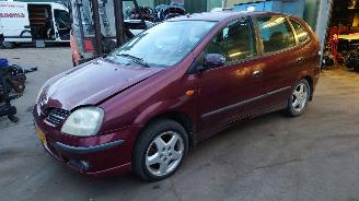 disassembly passenger cars Nissan Almera-tino 2005 1.8 16v QG18DE rood onderdelen 2005/3