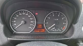 BMW 1-serie 2006 116i E87 N45B16A Zwart 475 onderdelen picture 20