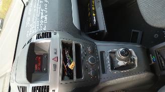Opel Zafira B 2006 1.8 16v Z18XER Rood Z50C onderdelen picture 21