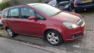 Opel Zafira B 2006 1.8 16v Z18XER Rood Z50C onderdelen picture 8