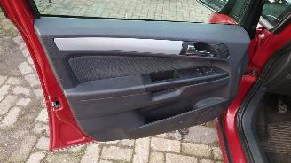 Opel Zafira B 2006 1.8 16v Z18XER Rood Z50C onderdelen picture 16