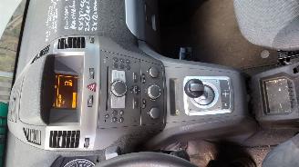 Opel Zafira B 2006 1.8 16v Z18XER Grijs Z167 onderdelen picture 17