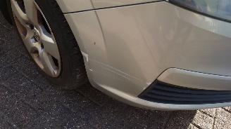 Opel Zafira B 2006 1.8 16v Z18XER Grijs Z167 onderdelen picture 8