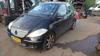 Vrakbiler auto Mercedes A-klasse W169 A200 266960 716521 Zwart 696 onderdelen 2004/9