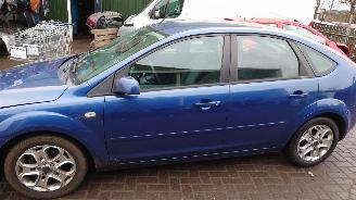 Ford Focus 2 2007 1.6 TDCI HHDA Blauw Ocean Blue onderdelen picture 2