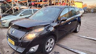 Vrakbiler auto Renault Scenic 3 2011 1.4 TCE Zwart NV676 onderdelen 2011/2