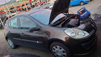 Renault Clio 3 2007 1.2 16v D4FD7 Bruin TED18 onderdelen picture 6