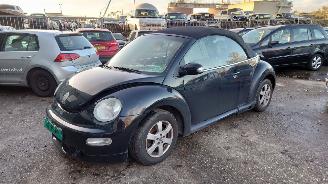 Purkuautot passenger cars Volkswagen Beetle Cabrio 2005 1.9 TDI AXR EGS Zwart L041 onderdelen 2005/2