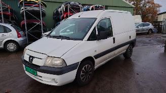 Purkuautot passenger cars Peugeot Expert 2006 2.0 HDI RHX Wit onderdelen 2006/9